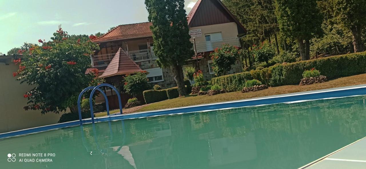 Guest House Vila Aleksa Bogutovac Luaran gambar